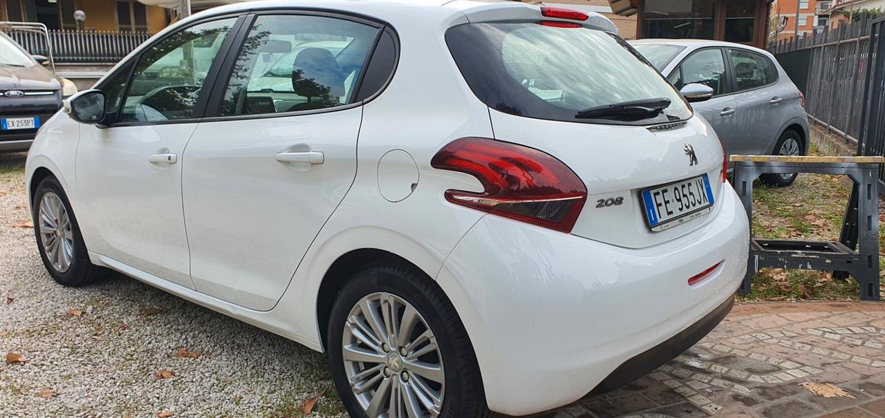 Peugeot 208 PureTech 82 5 porte Access