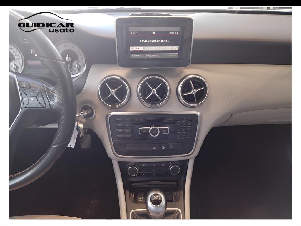 Mercedes-Benz Classe A - W176 - A 180 Sport E6