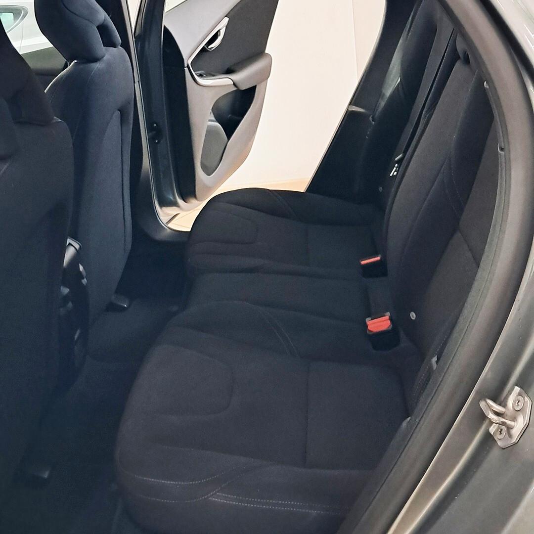 Volvo V40 T2 Business