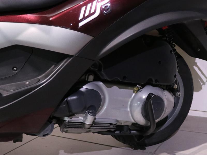 Piaggio MP3 250 ie