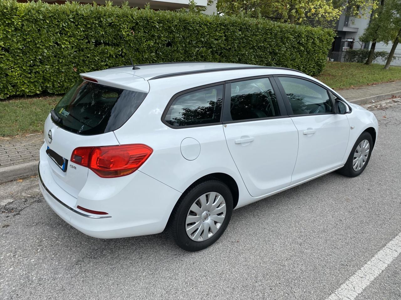 Opel Astra 1.7 CDTI 110CV Sports Tourer Elective