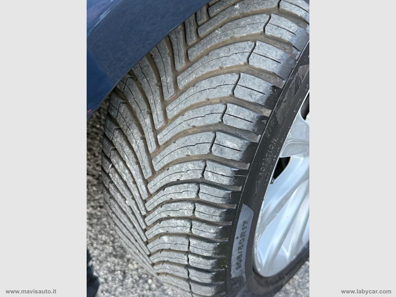 VOLVO V40 D2 1.6 Momentum