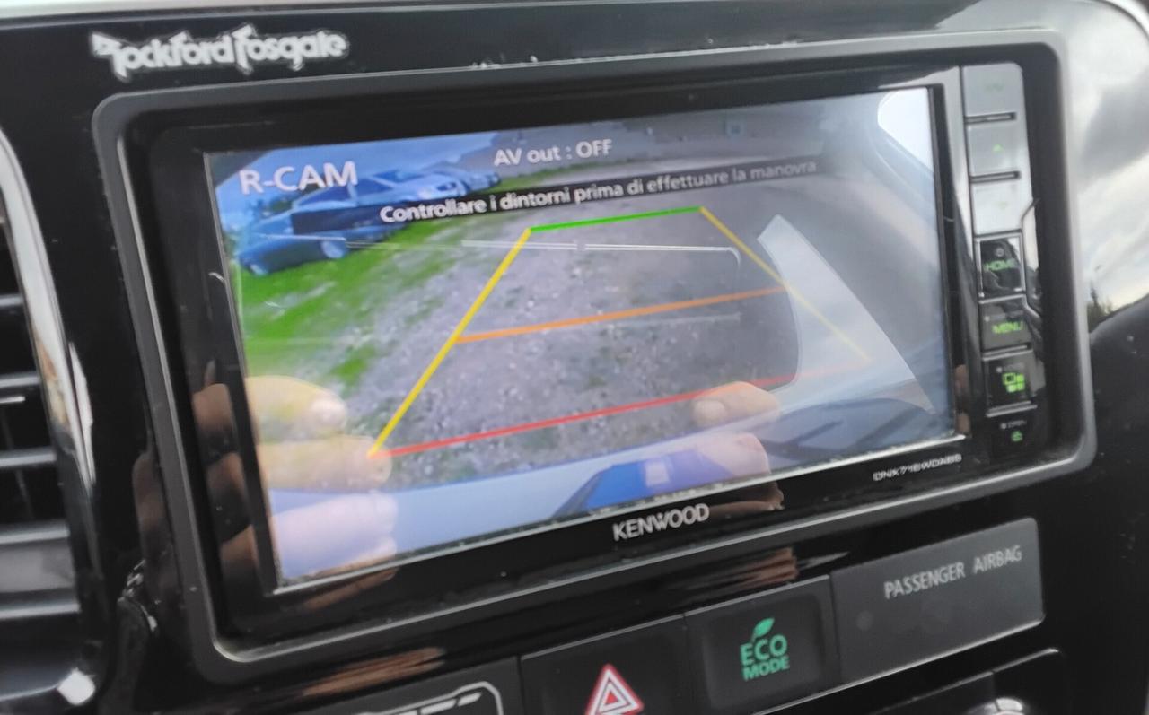 Mitsubishi Outlander 2.2 DI-D 4WD Instyle Plus SDA 7 posti