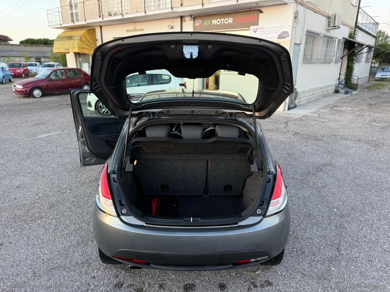 LANCIA Ypsilon 1.2 69 CV 5p. S&S ELEFANTINO BLU