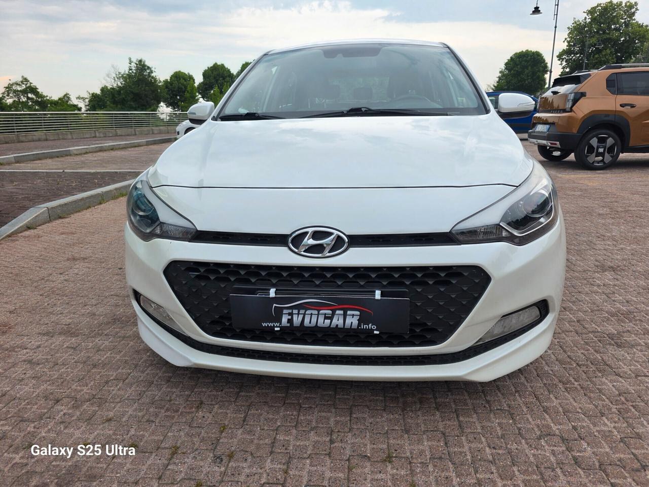 hyundai i20 1.2 valutiamo usato