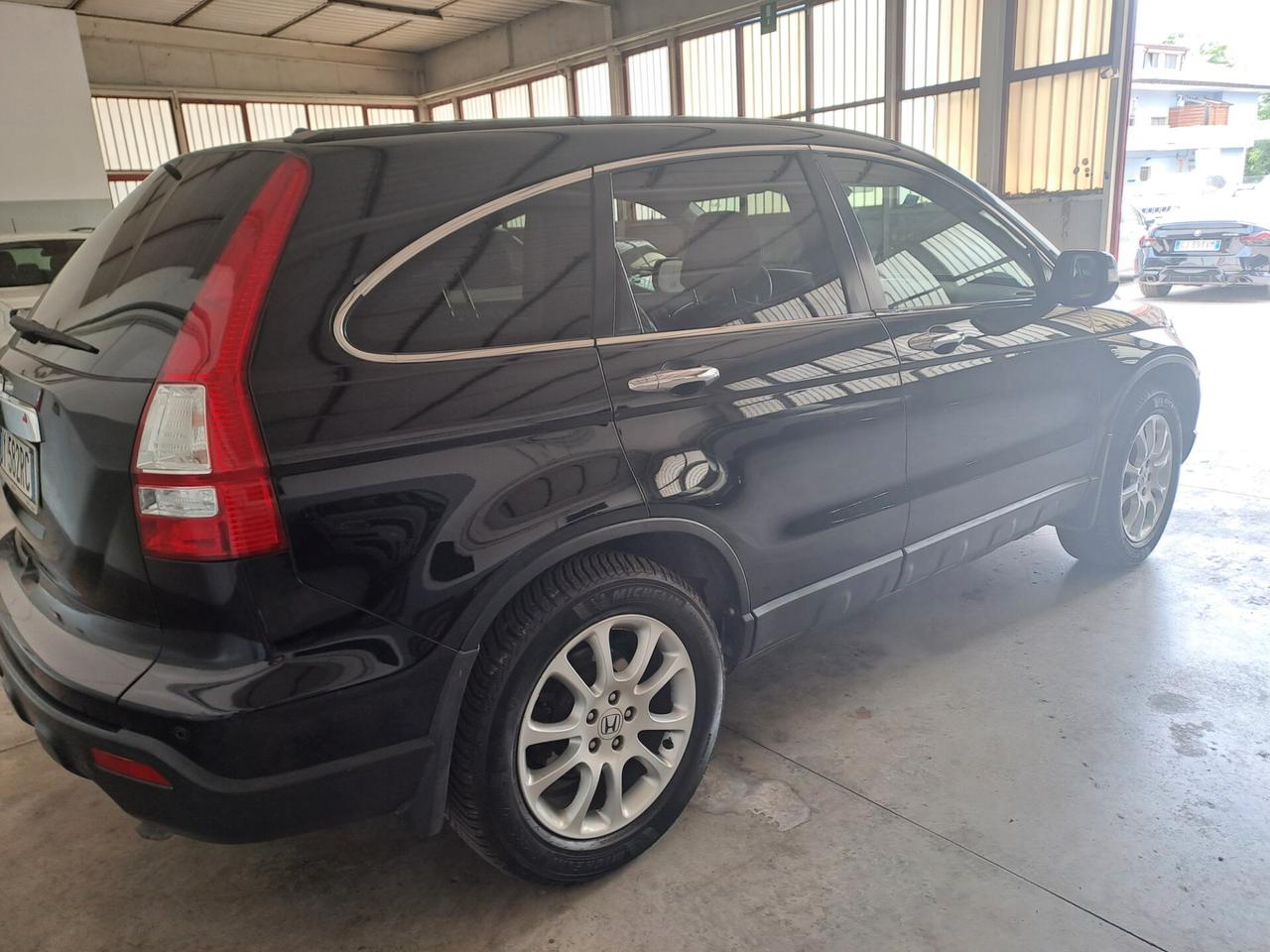Honda CR-V 2.2 i-CTDi 16V Exclusive i-P DPF
