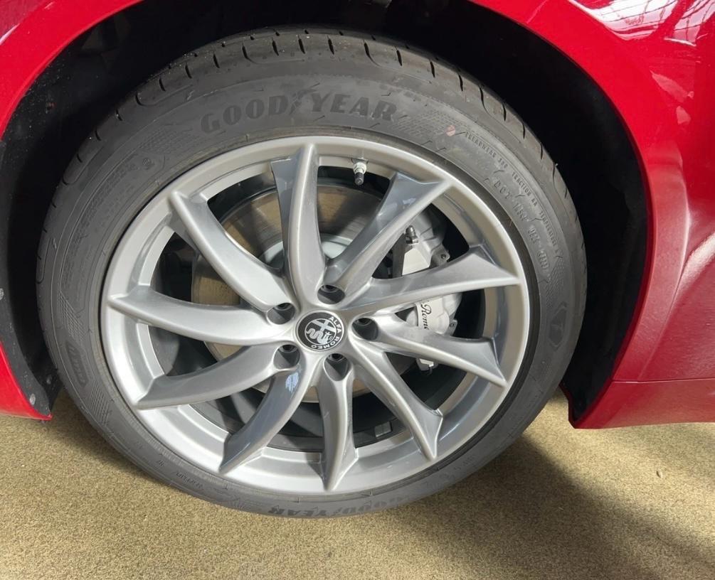 Alfa Romeo Giulia 2.0 Turbo 280 CV AWD Q4 Ti