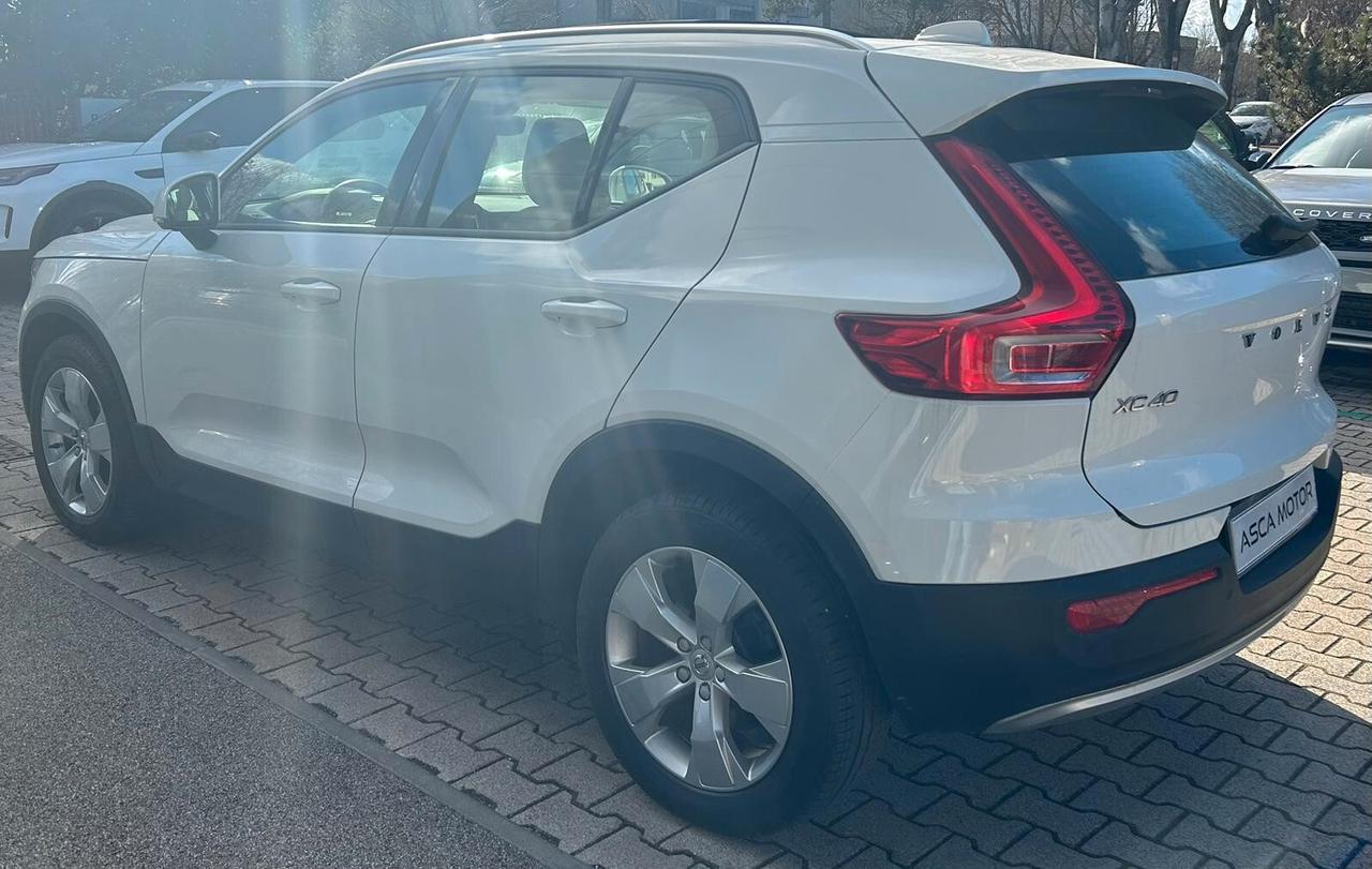 Volvo XC40 D3 AWD Momentum