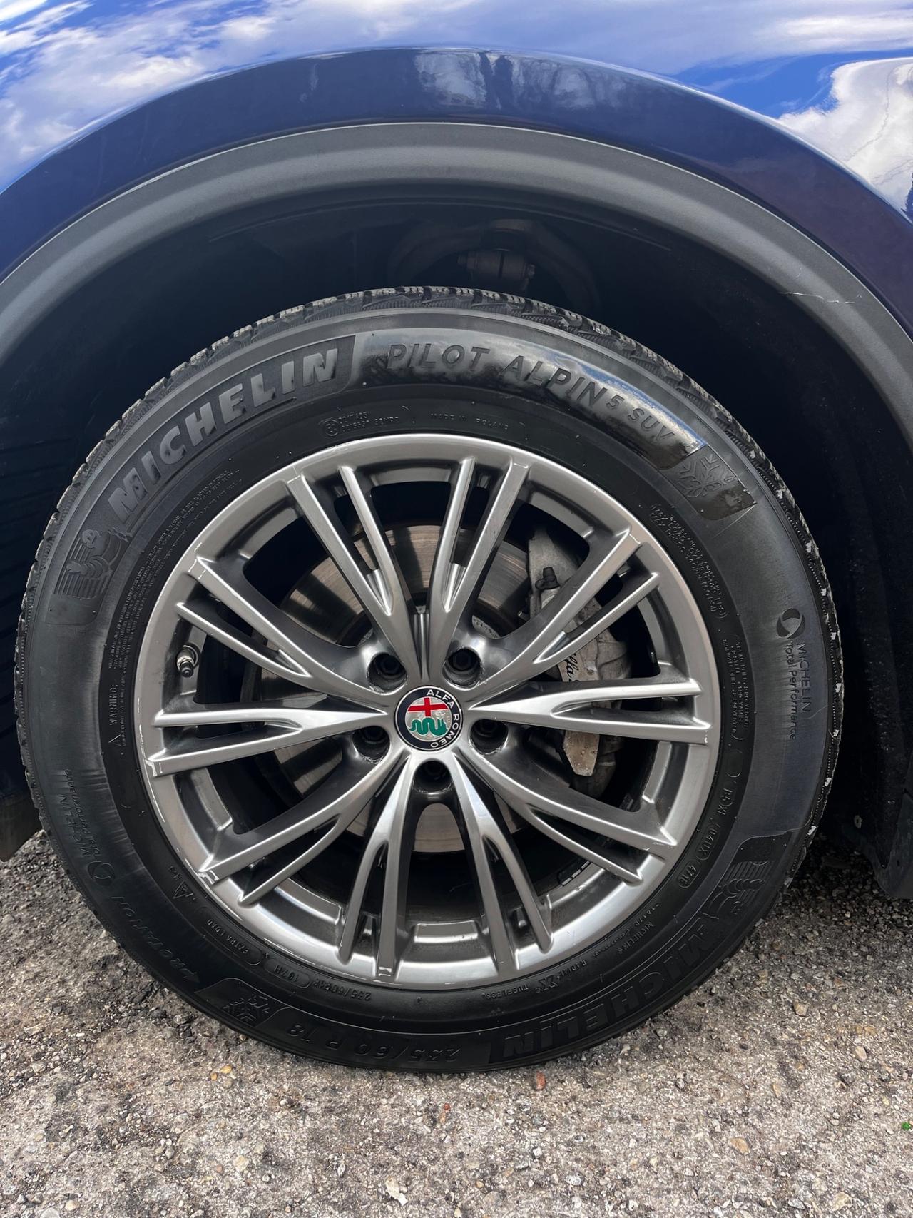 Alfa Romeo Stelvio 2.2 Turbodiesel 180 CV AT8 RWD