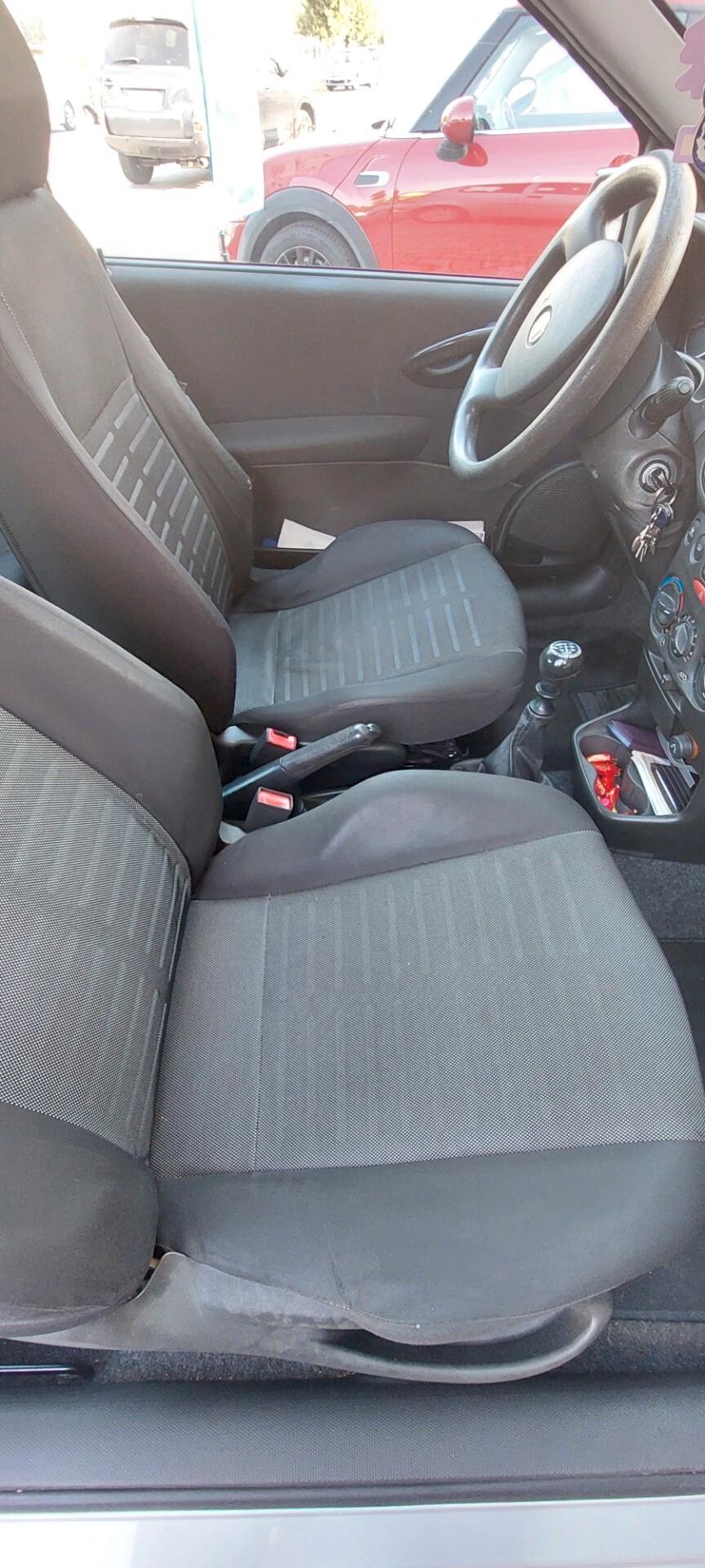 PUNTO CLASSIC FANALONE 1,2 GPL DI SERIE X NEOPATENTATI UNIPROPRIETARIO IMPECCABILE