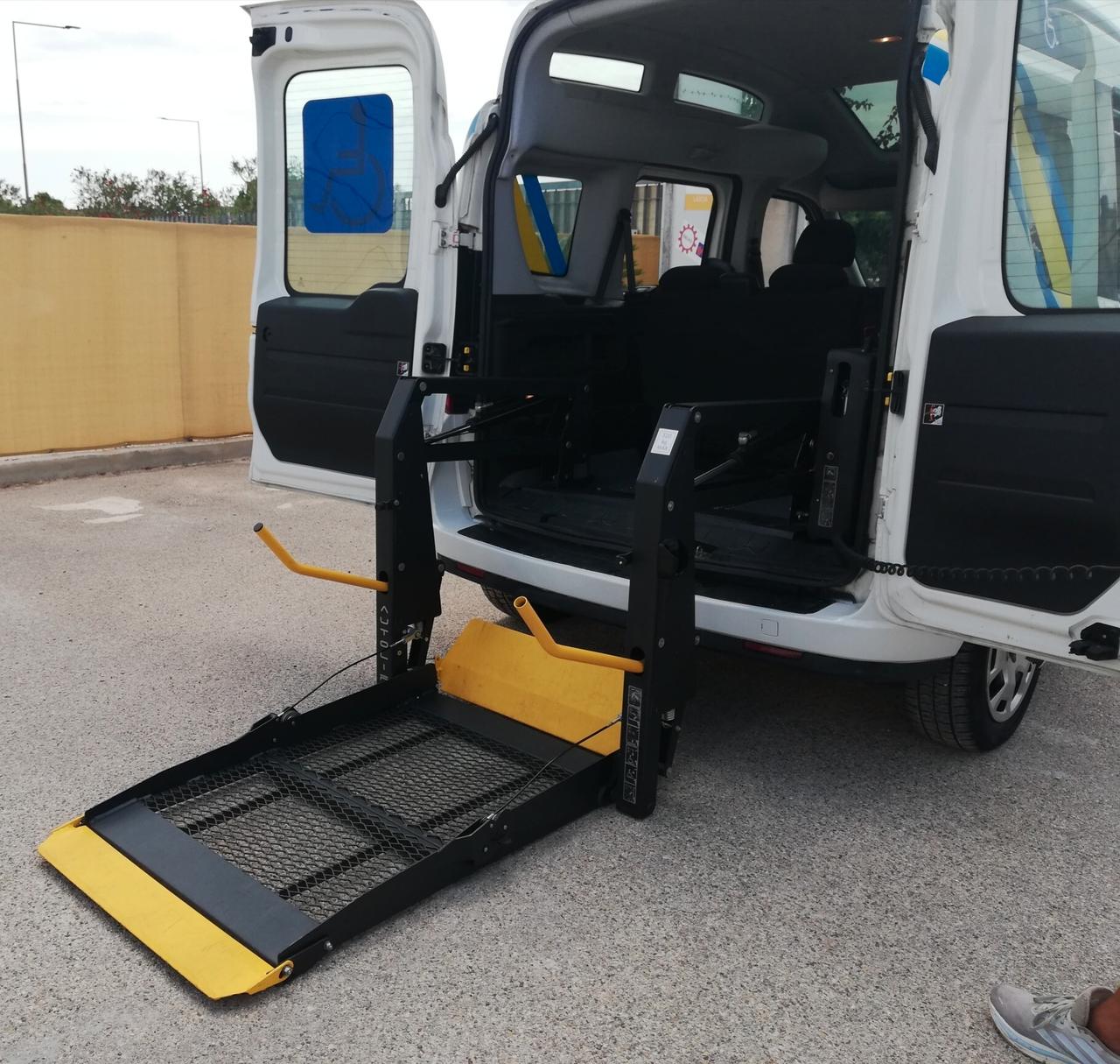 Fiat Doblo Trasporto Disabili