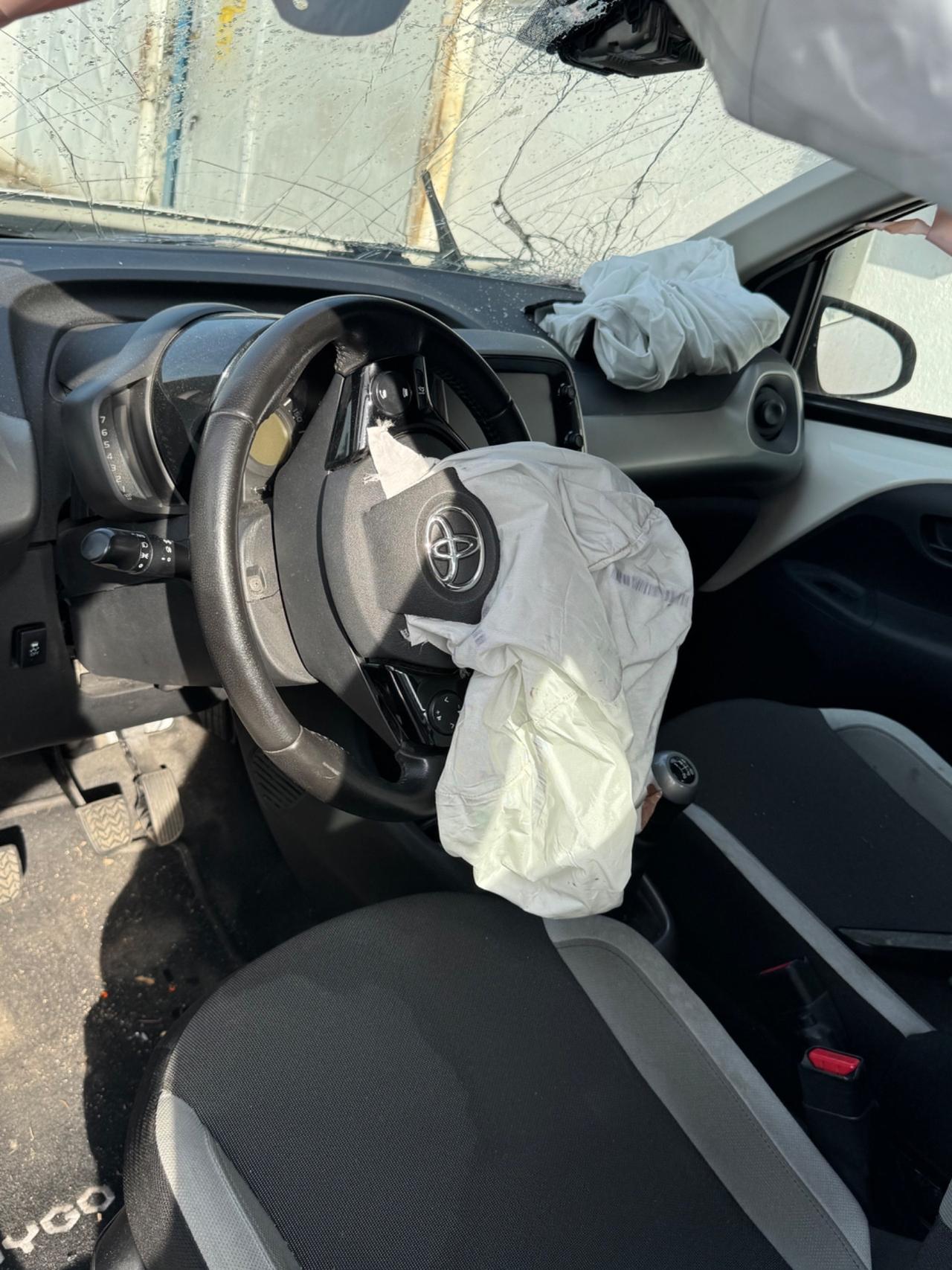 Toyota Aygo 1.0 VVT-i 69 CV 5 porte x-play