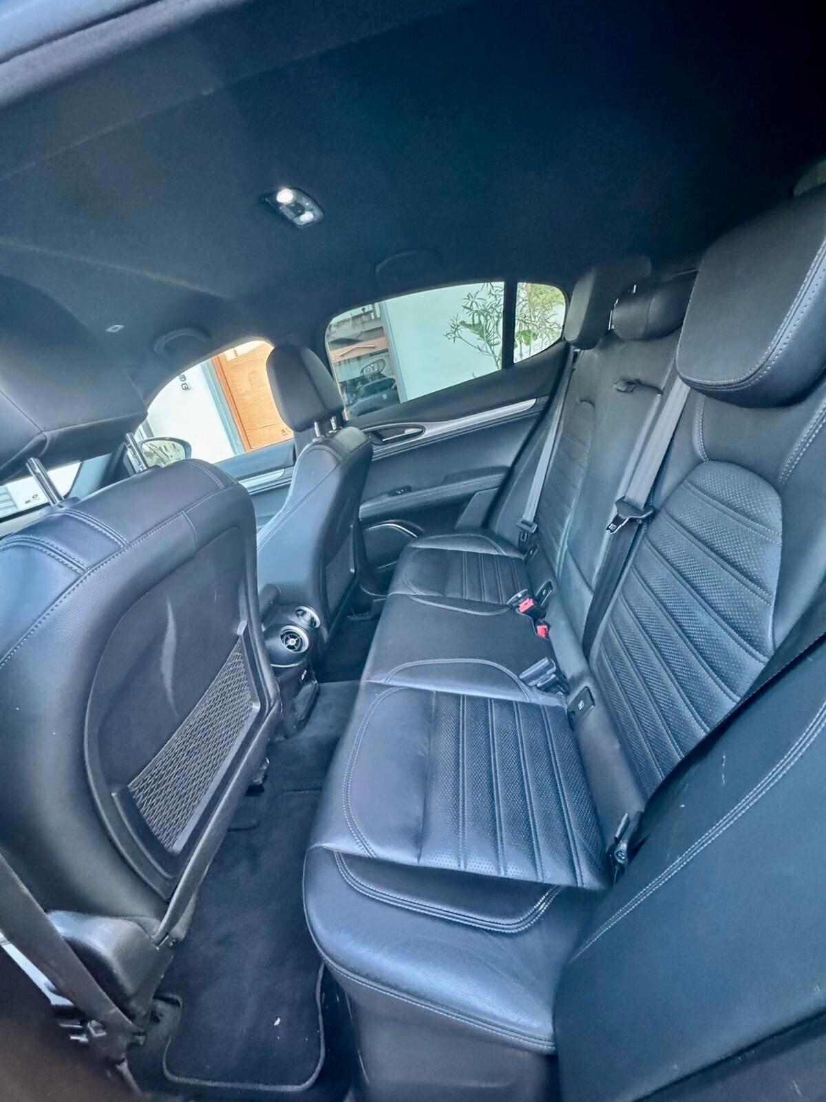 Alfa Romeo Stelvio 2.2 Turbodiesel 190 CV AT8 Q4 Sprint