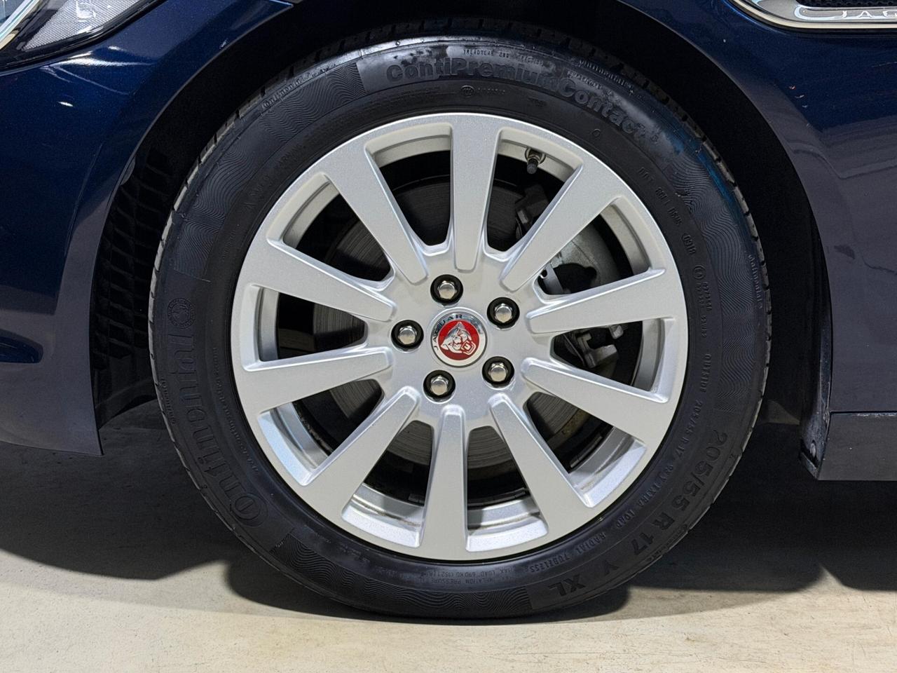 Jaguar XE 2.0 D 180 CV aut. Prestige