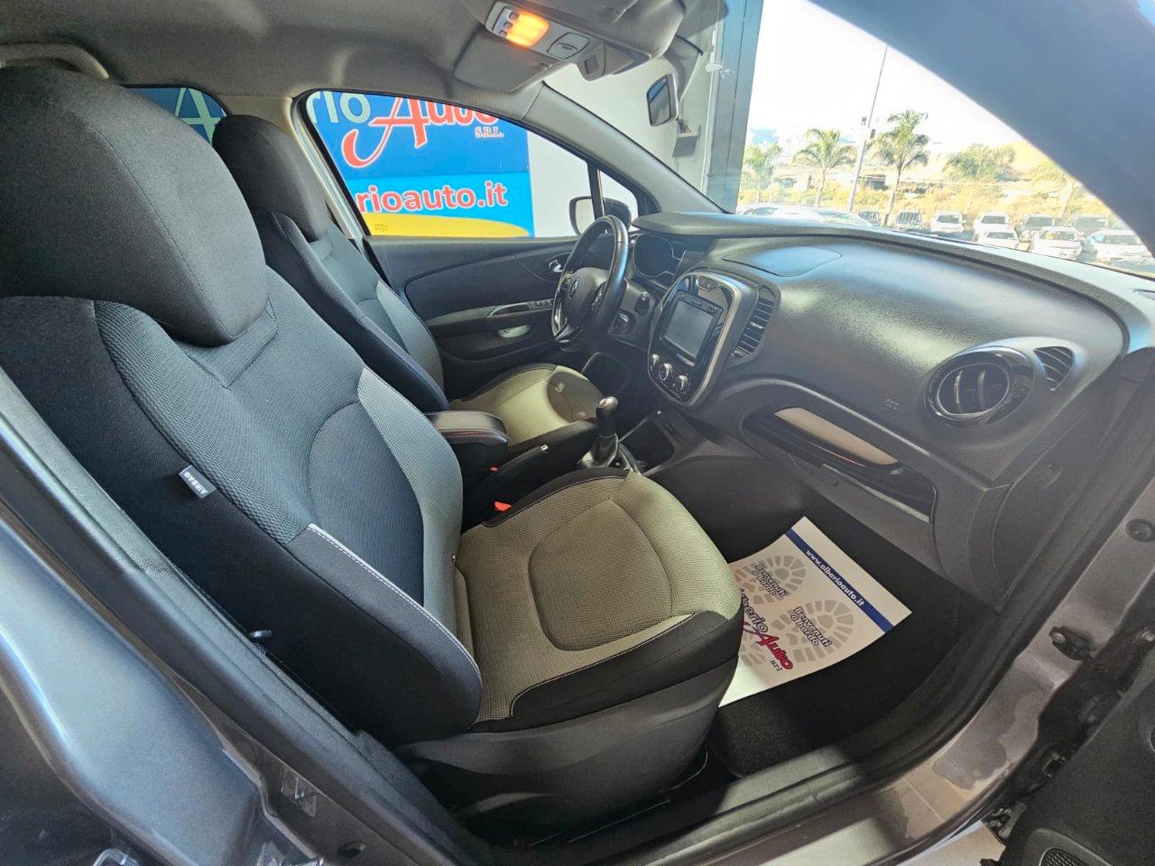 Renault Captur 1.5 dci Zen (live) 90cv E6