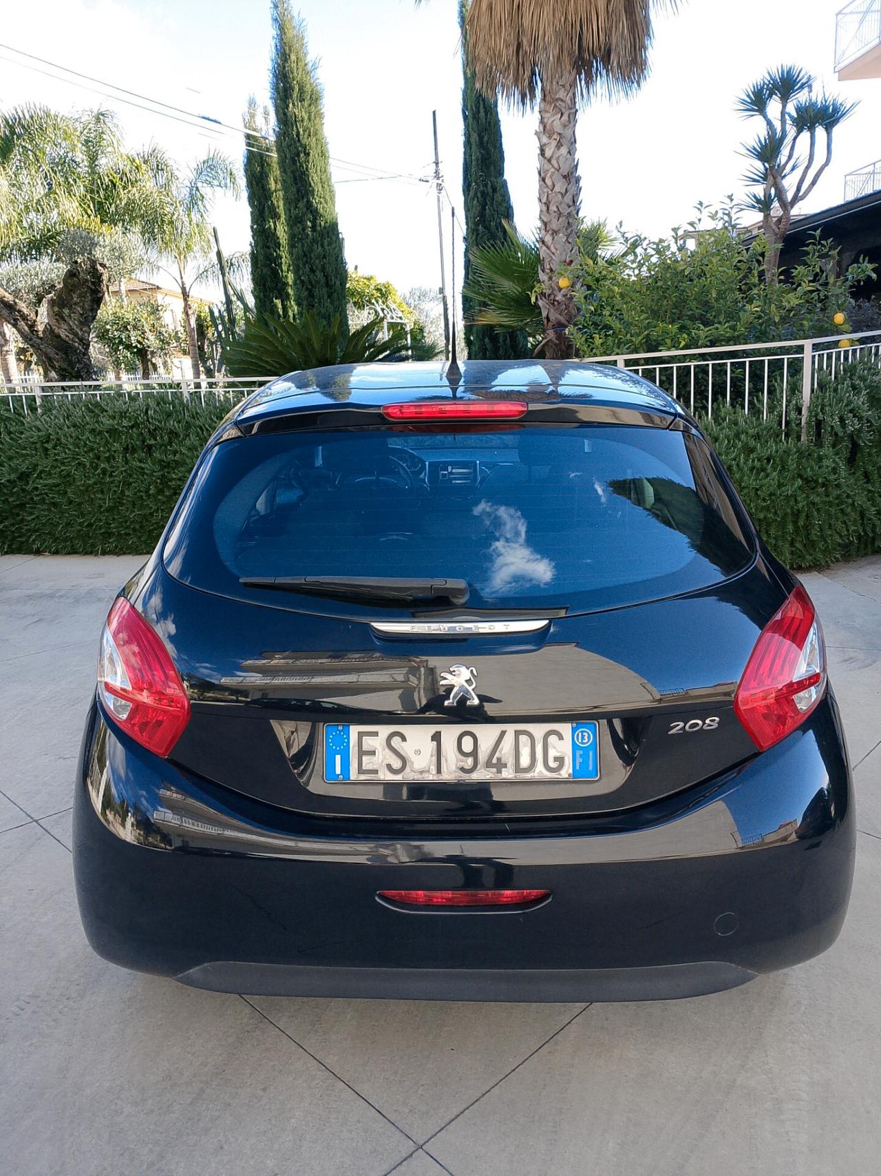 Peugeot 208 1.2 VTi 82 CV 5 porte Allure