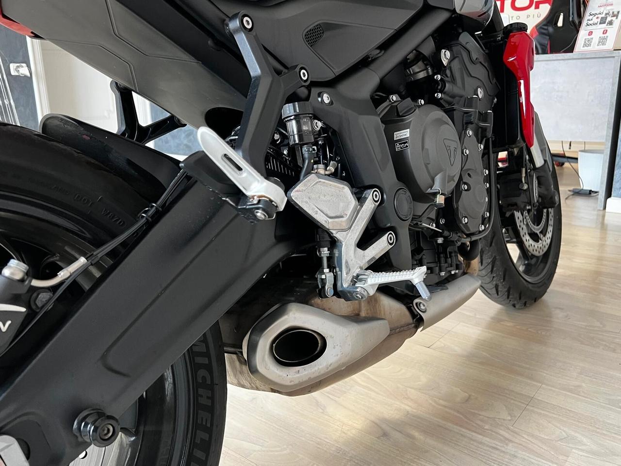 Triumph Trident 660