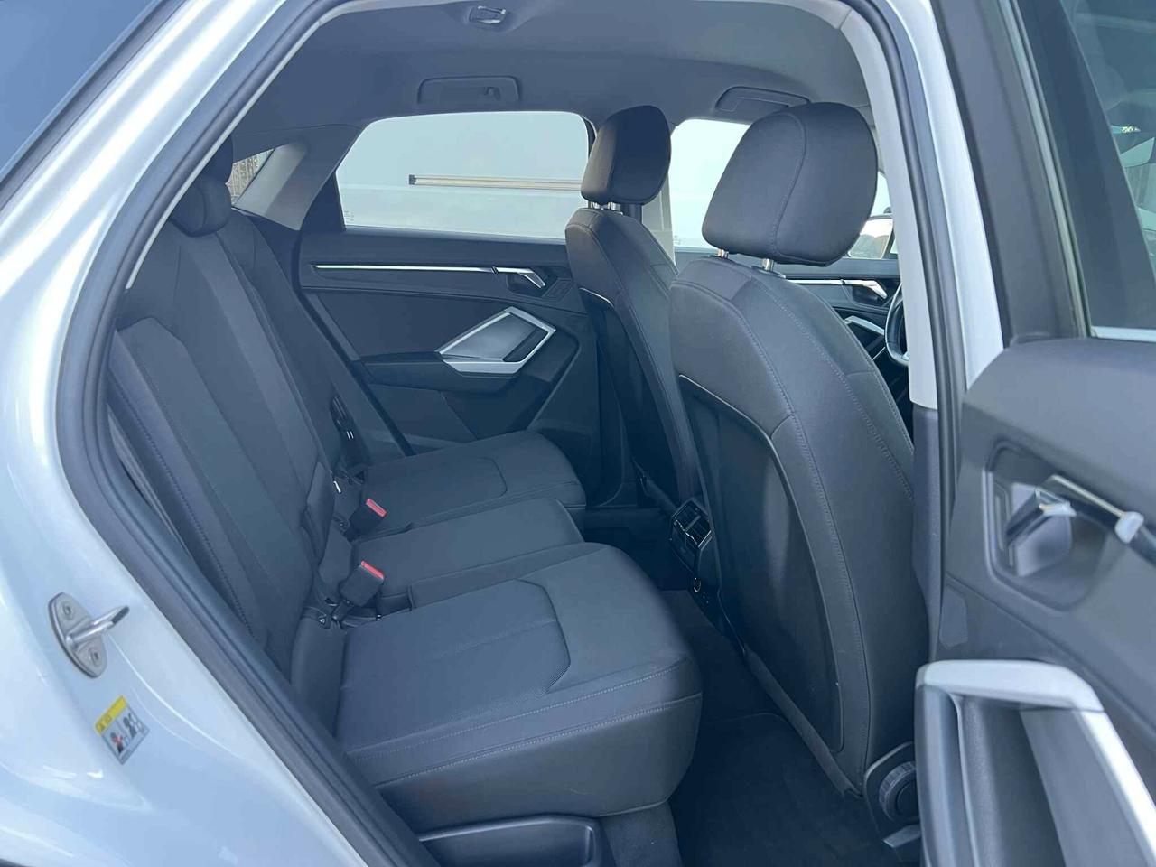 Audi Q3 SPB 2.0 TDI 150CV -PALETTE-LUCI SOFFUSE-