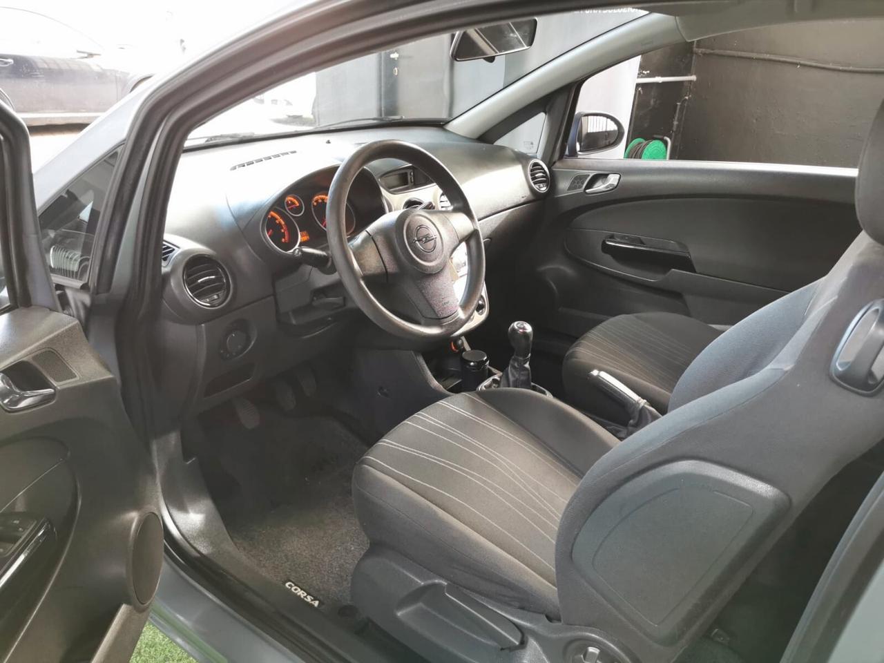 Opel Corsa 1.2 Sport NEOPATENTATI GARANZIA 12 MESI