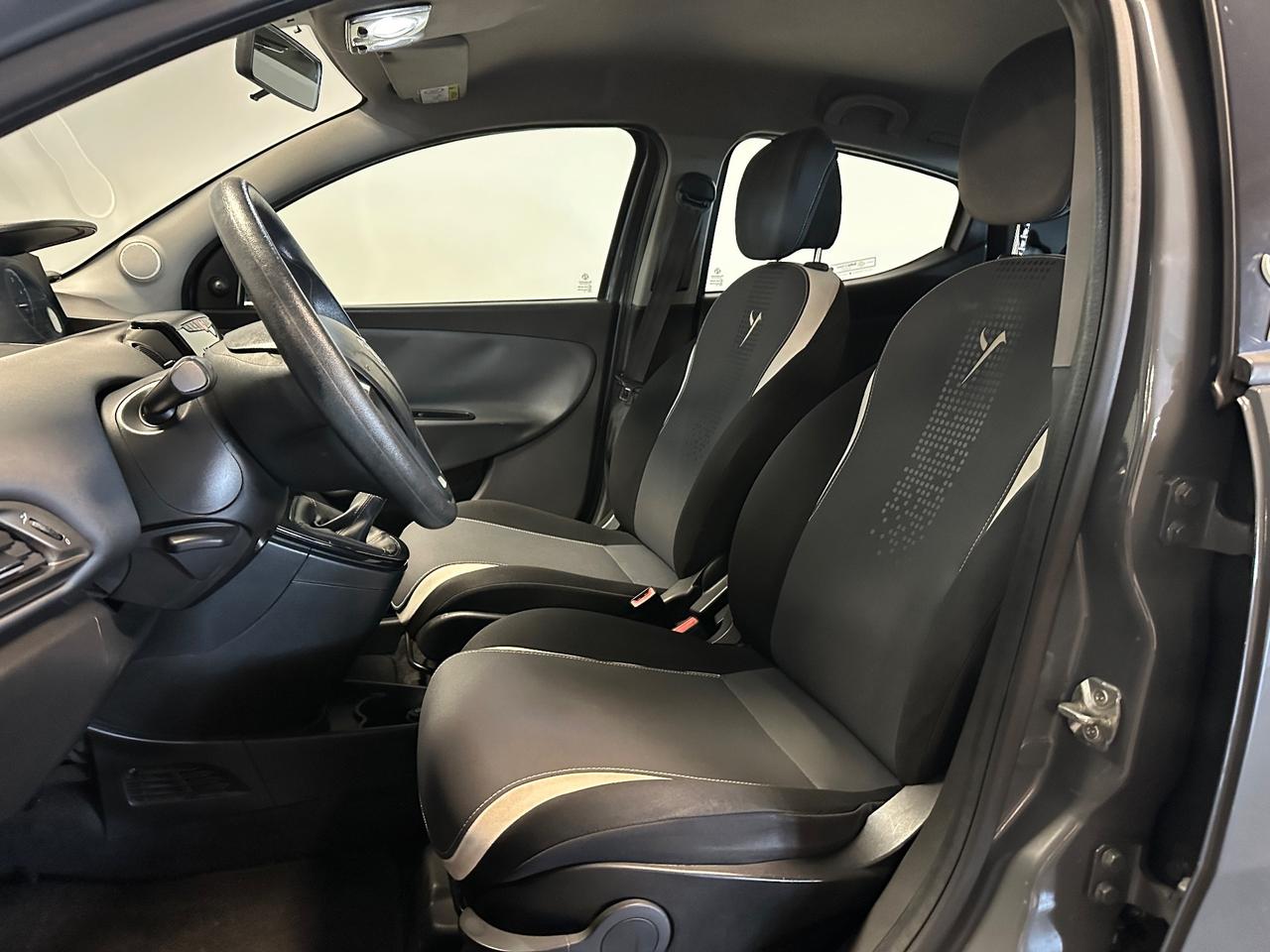 LANCIA YPSILON 1.3 MJT 95CV NEOPATENTATI