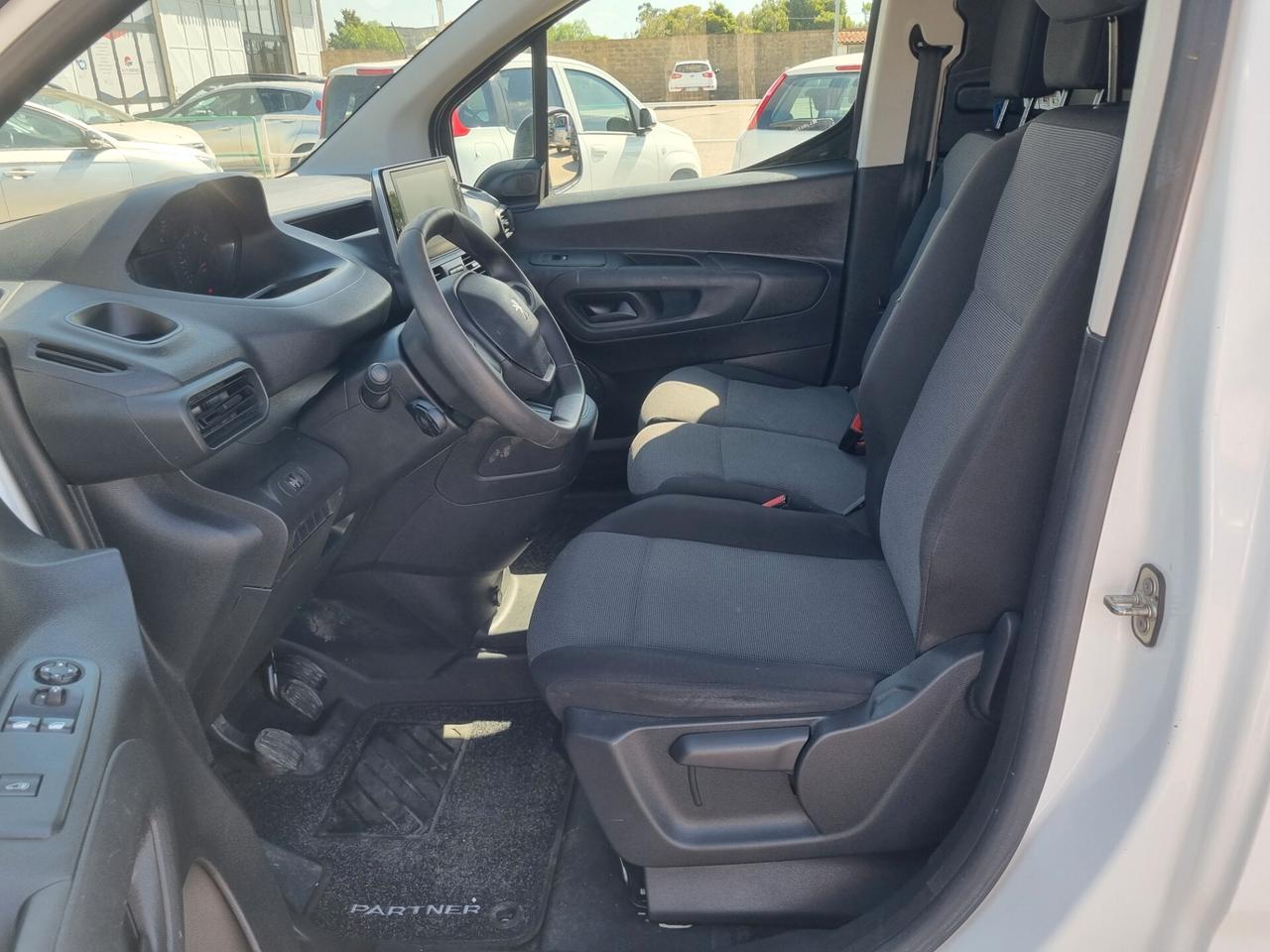 PEUGEOT Partner BlueHDi 100 S&S PASSO LUNGO PREMIUM