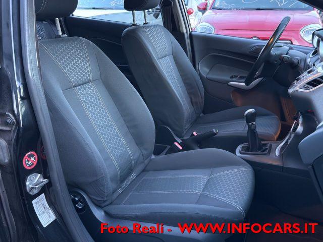 FORD Fiesta + 1.4 TDCi 70CV 5 porte