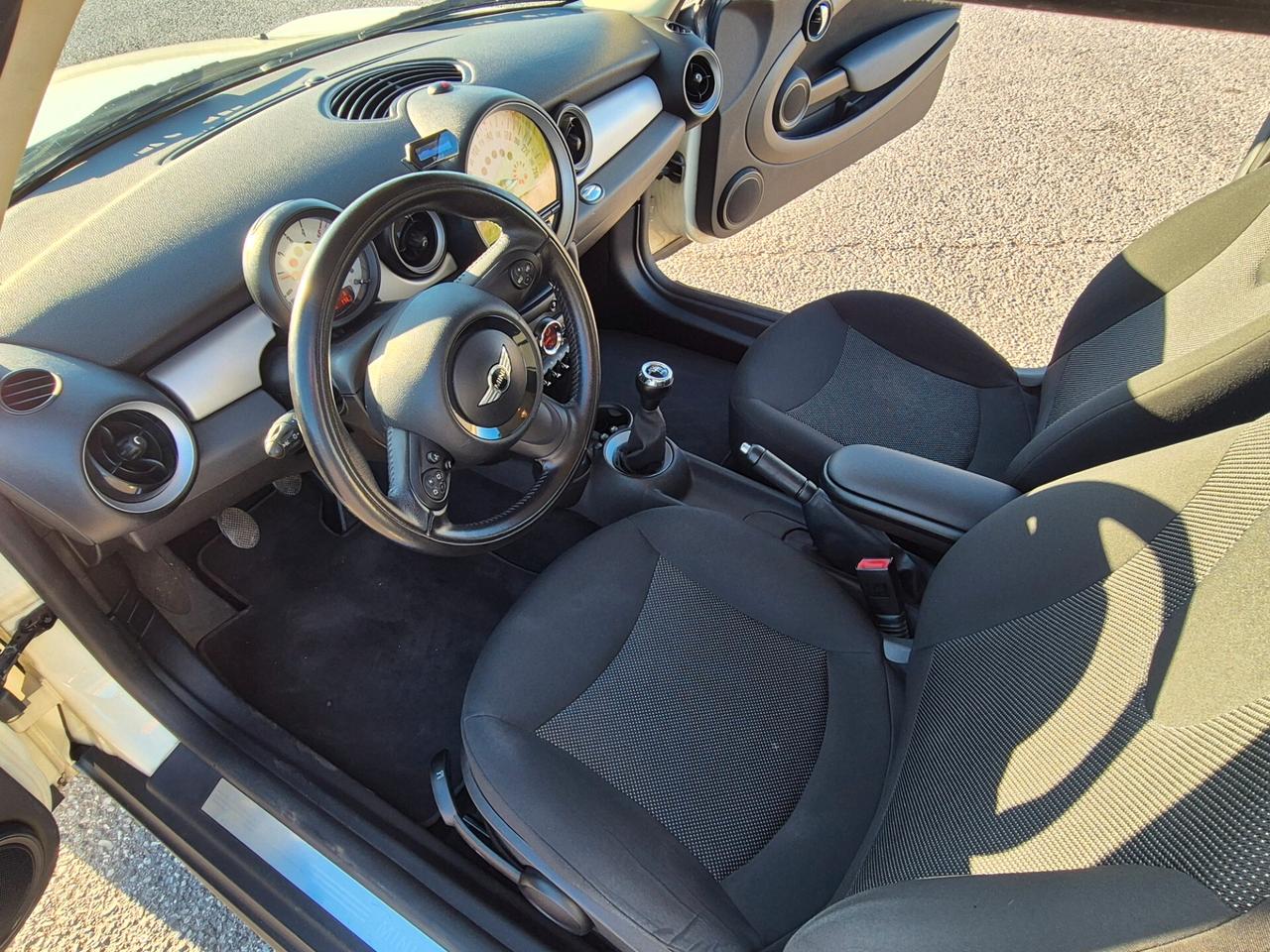 Mini Clubman Cooper D My2012