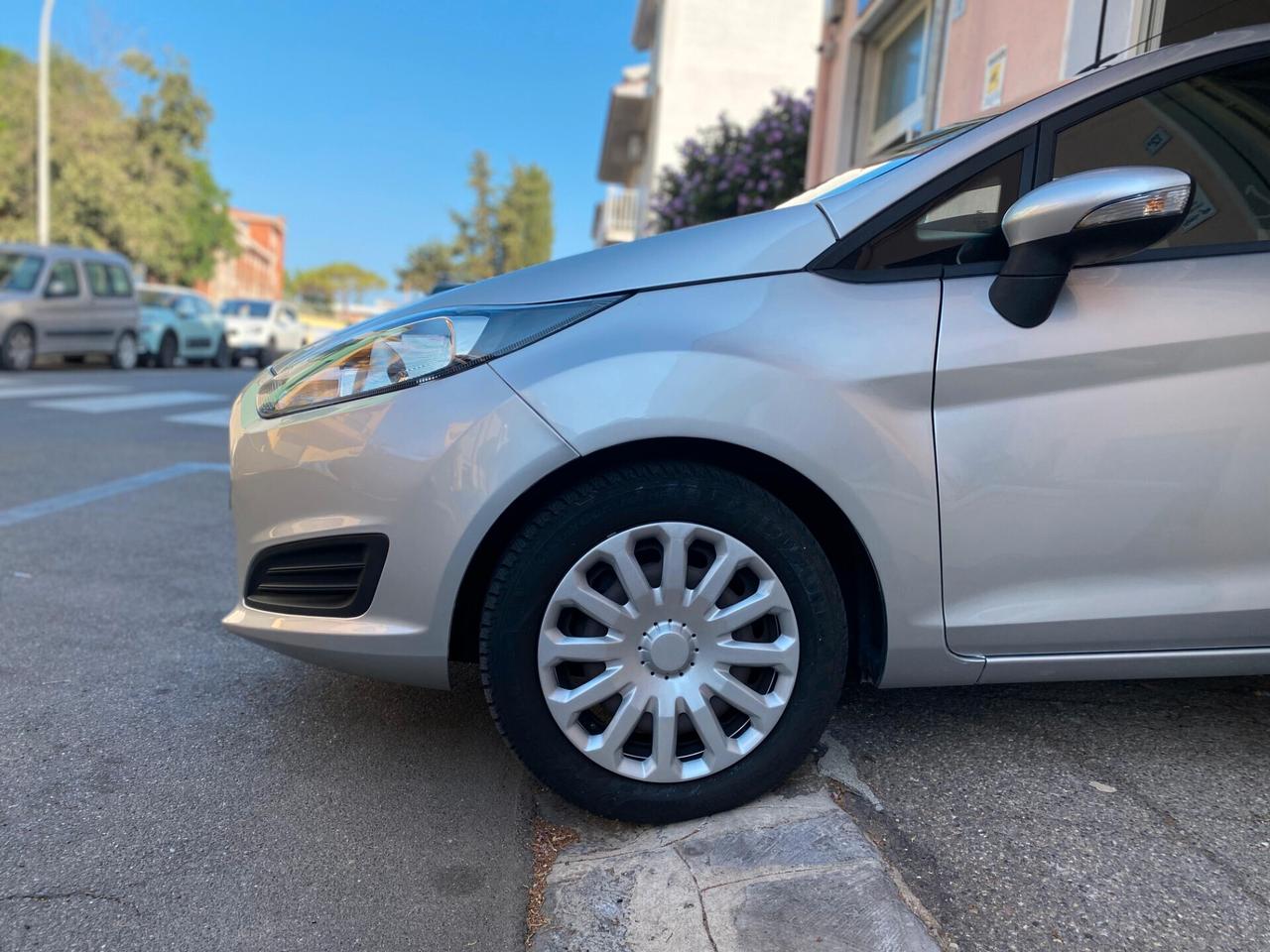 Ford Fiesta 1.5 TDCi 75CV 5 porte Titanium
