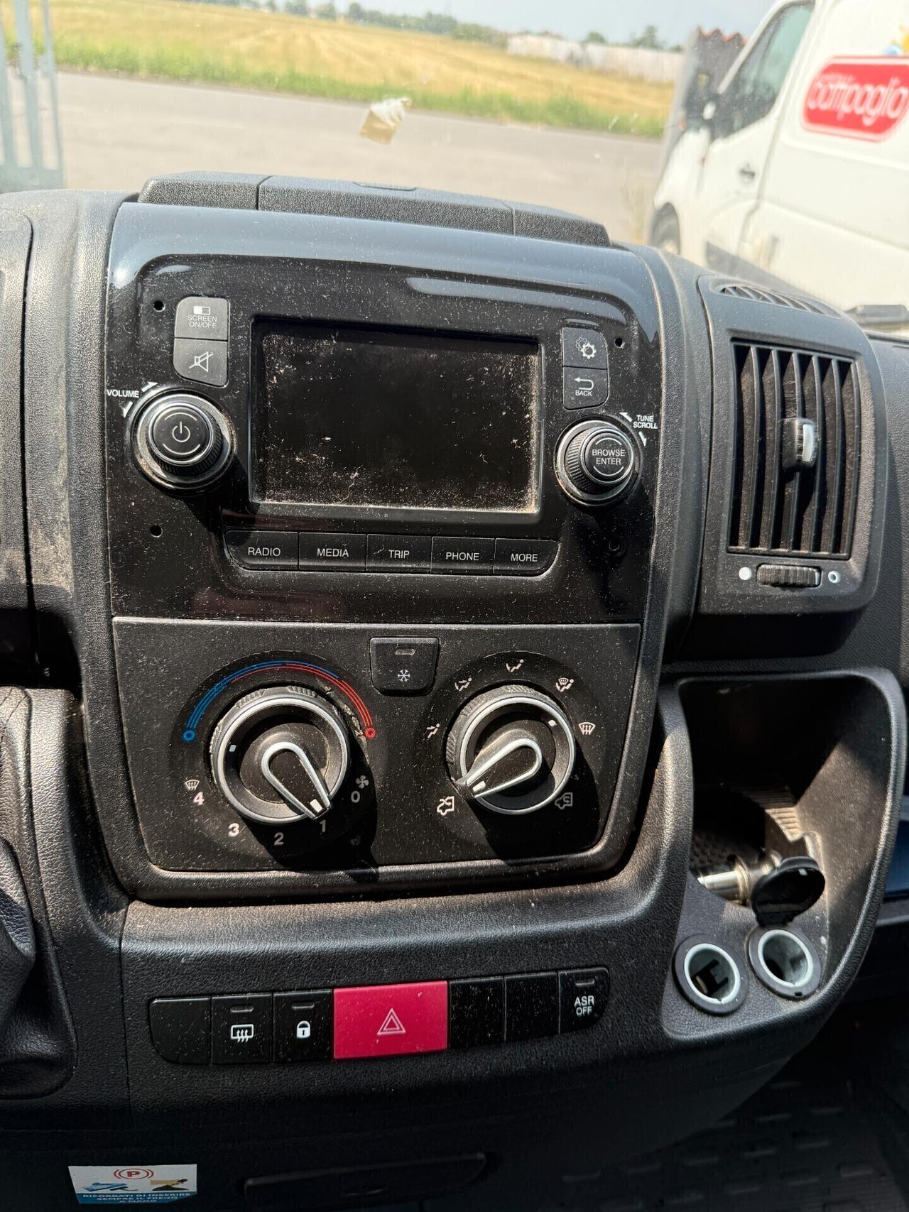 Peugeot Boxer 2.2/140 CV/149000 KM/2021