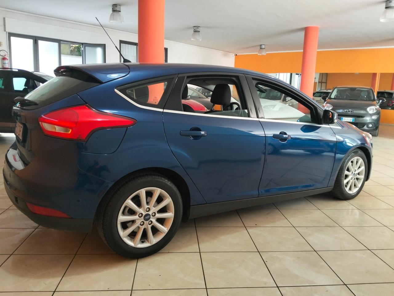 Ford Focus 1.5 TDCi 120 CV Start&Stop Powershift Business