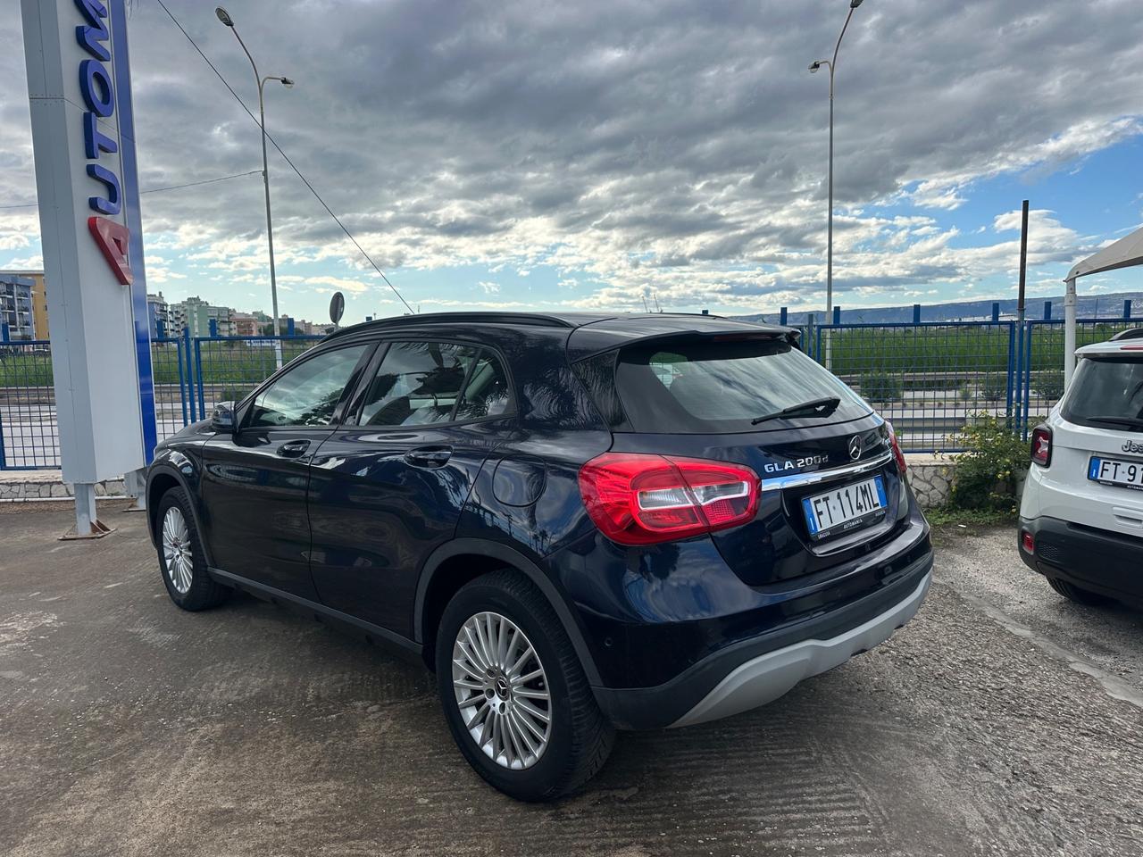 MERCEDES GLA 200 D EXECUTIVE automatic