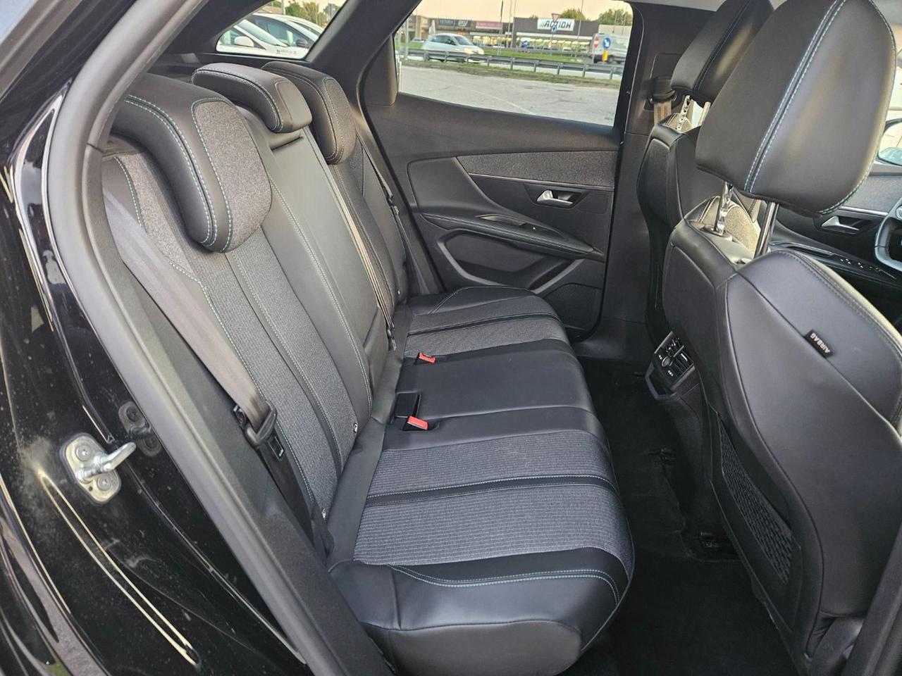 Peugeot 3008 BlueHDi 130 S&S EAT8 Allure Pack