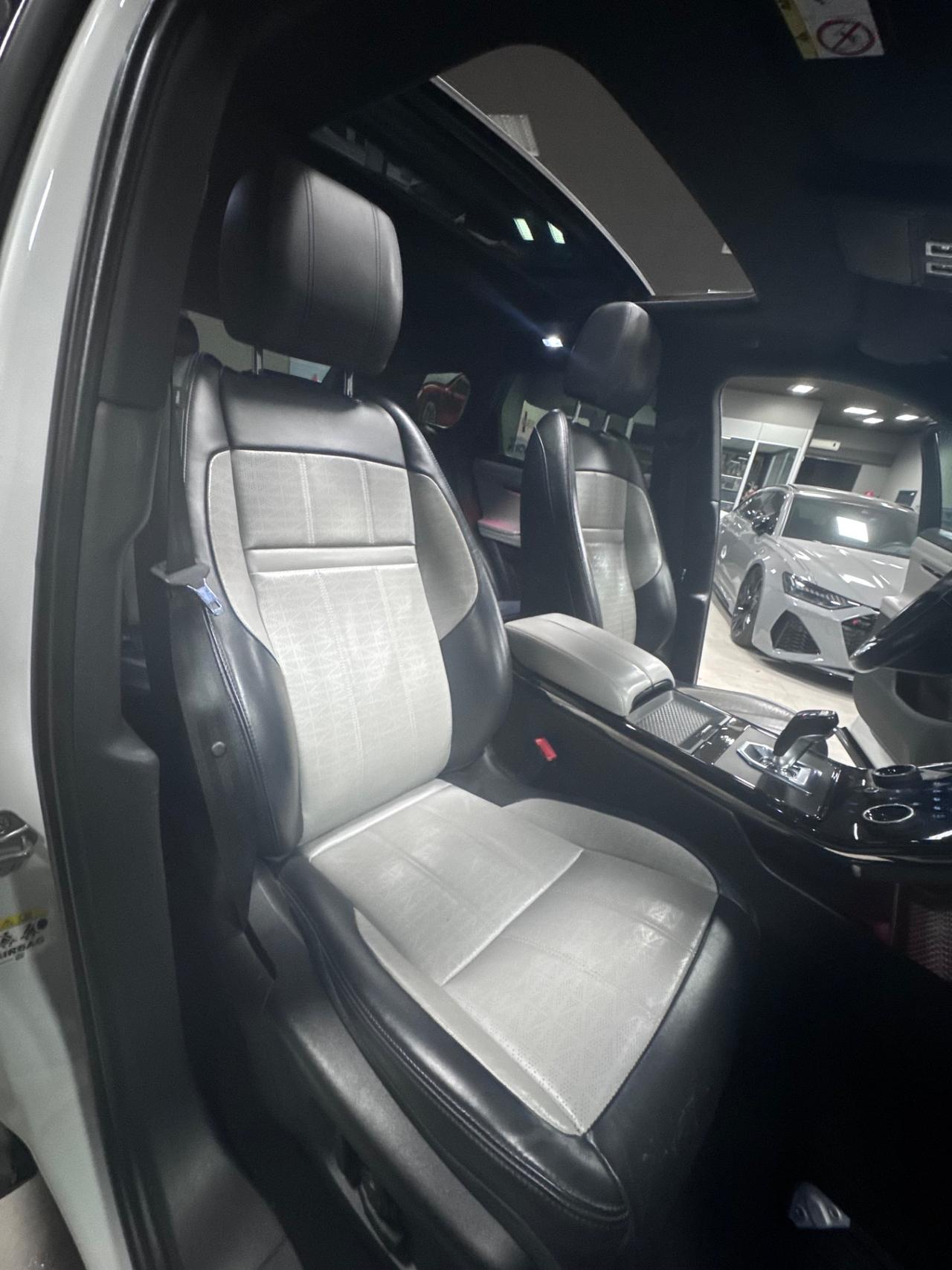 LAND ROVER EVOQUE 2.0 SD4 180CV HYBRID + TETTO APRIBILE