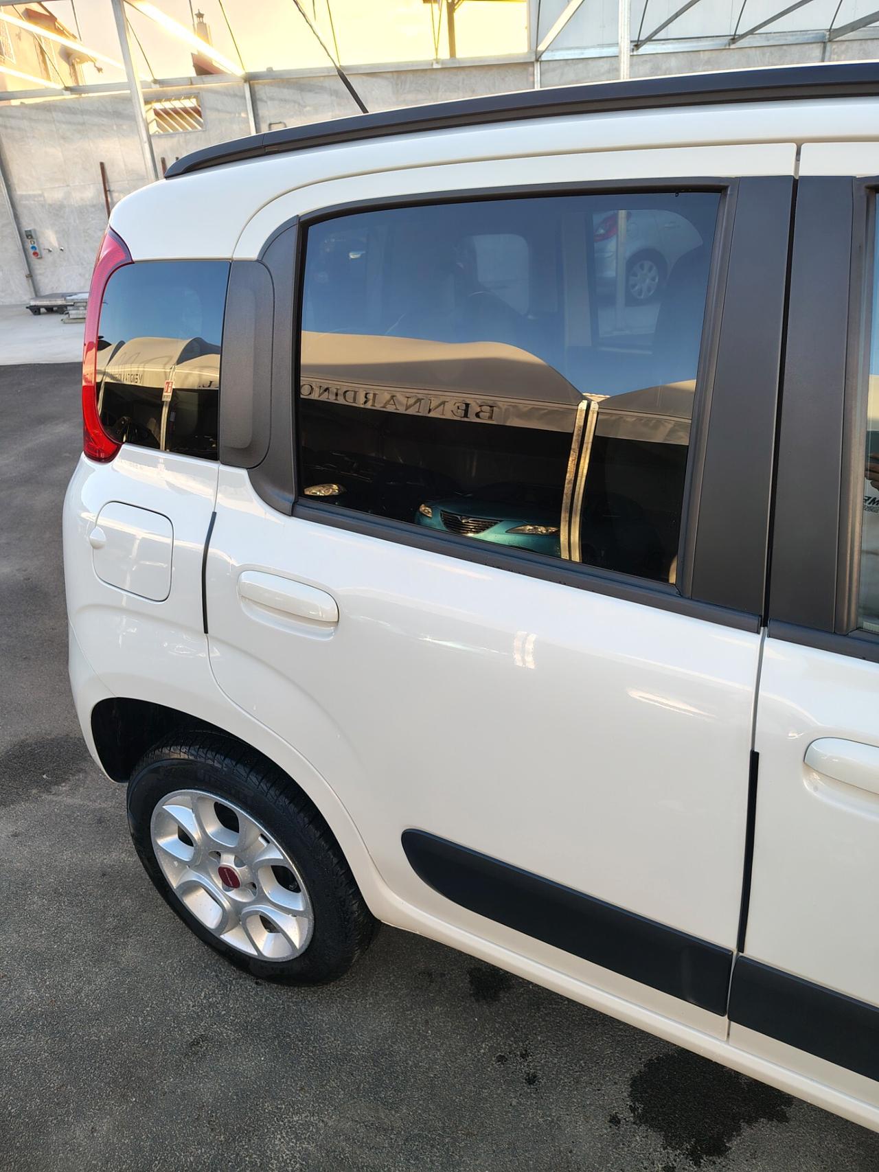 Fiat Panda 0.9 TwinAir Turbo Natural Power Lounge