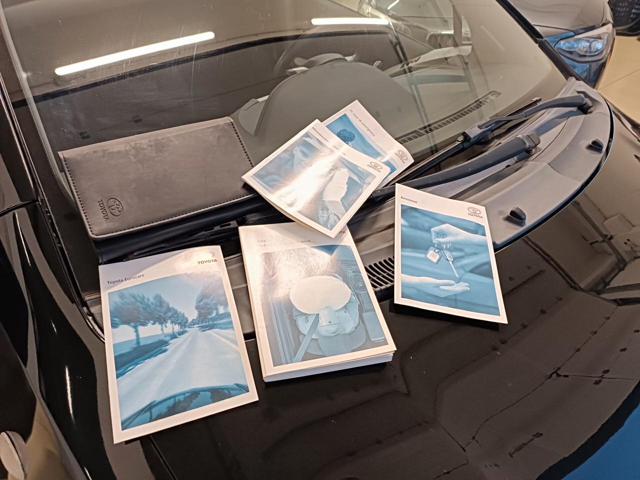 Toyota Yaris 1.3 5 porte Luna