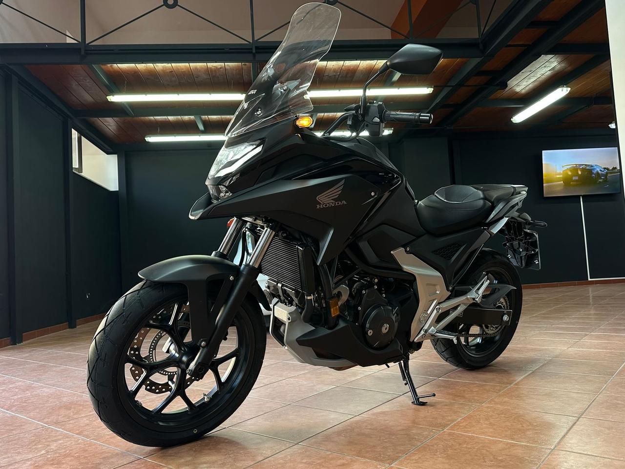 Honda NC700X DCT TRAVEL #45