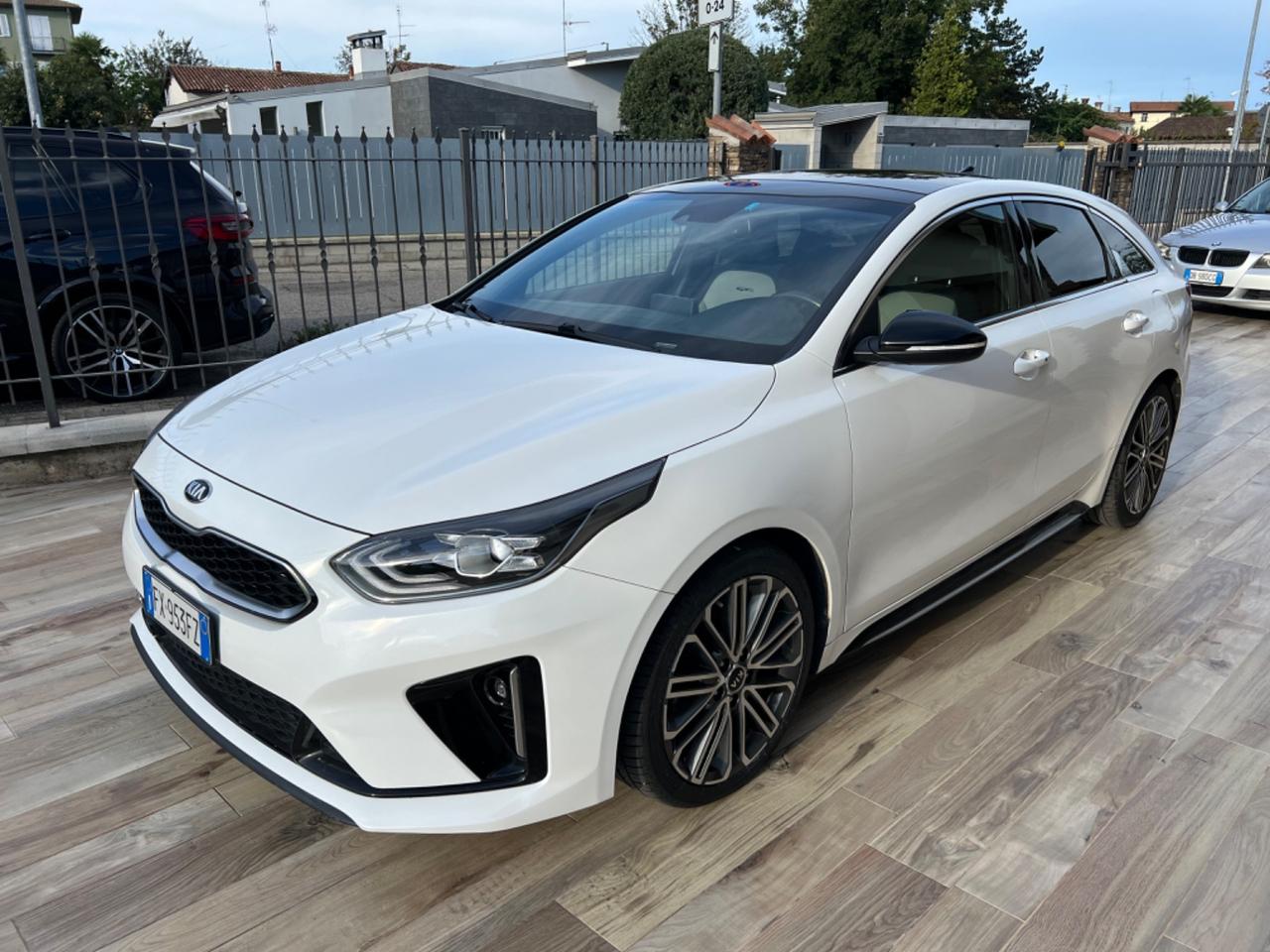 Kia ProCeed ProCeed 1.4 T-GDI DCT GT Line Pack Adas