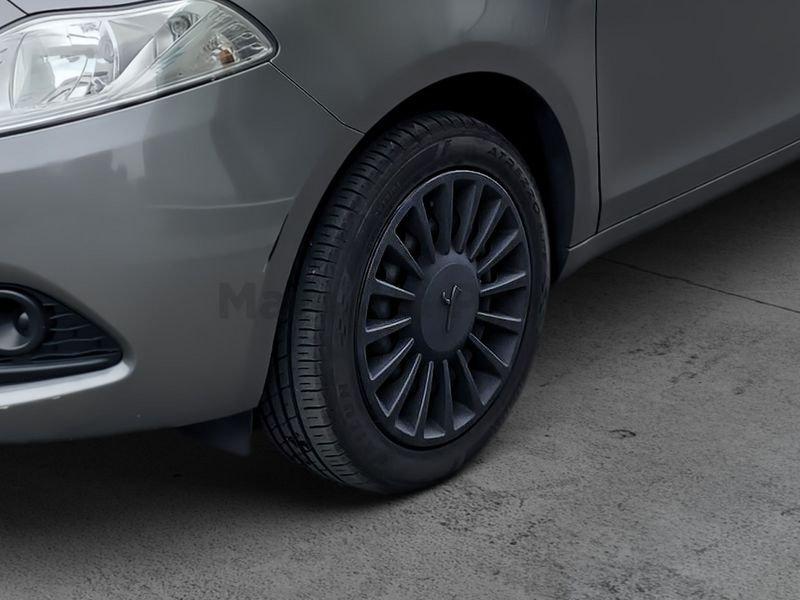 Lancia Ypsilon Ypsilon 1.2 69 CV 5 porte S&S Gold