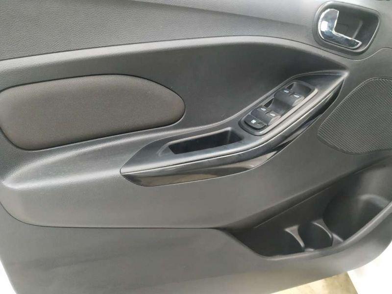 Ford Ka + 1.2 Black&White Black Body 85cv