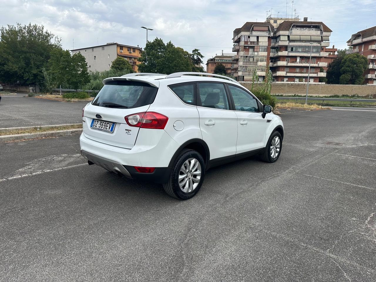 Ford Kuga Kuga+ 2.0 TDCi 136 CV 4WD DPF