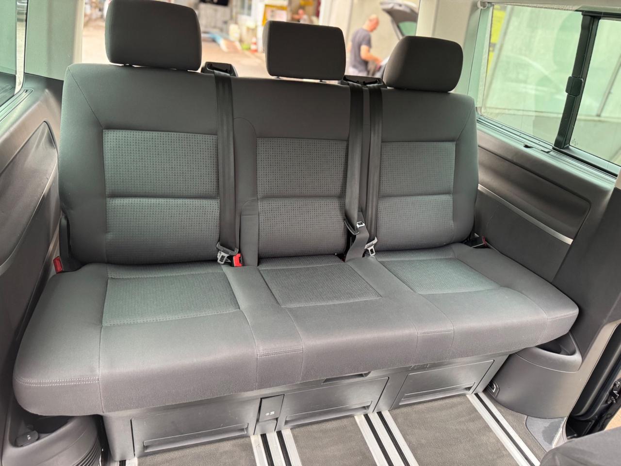 Volkswagen Multivan 2.5 TDI 174cv GANCIO DI TRAINO