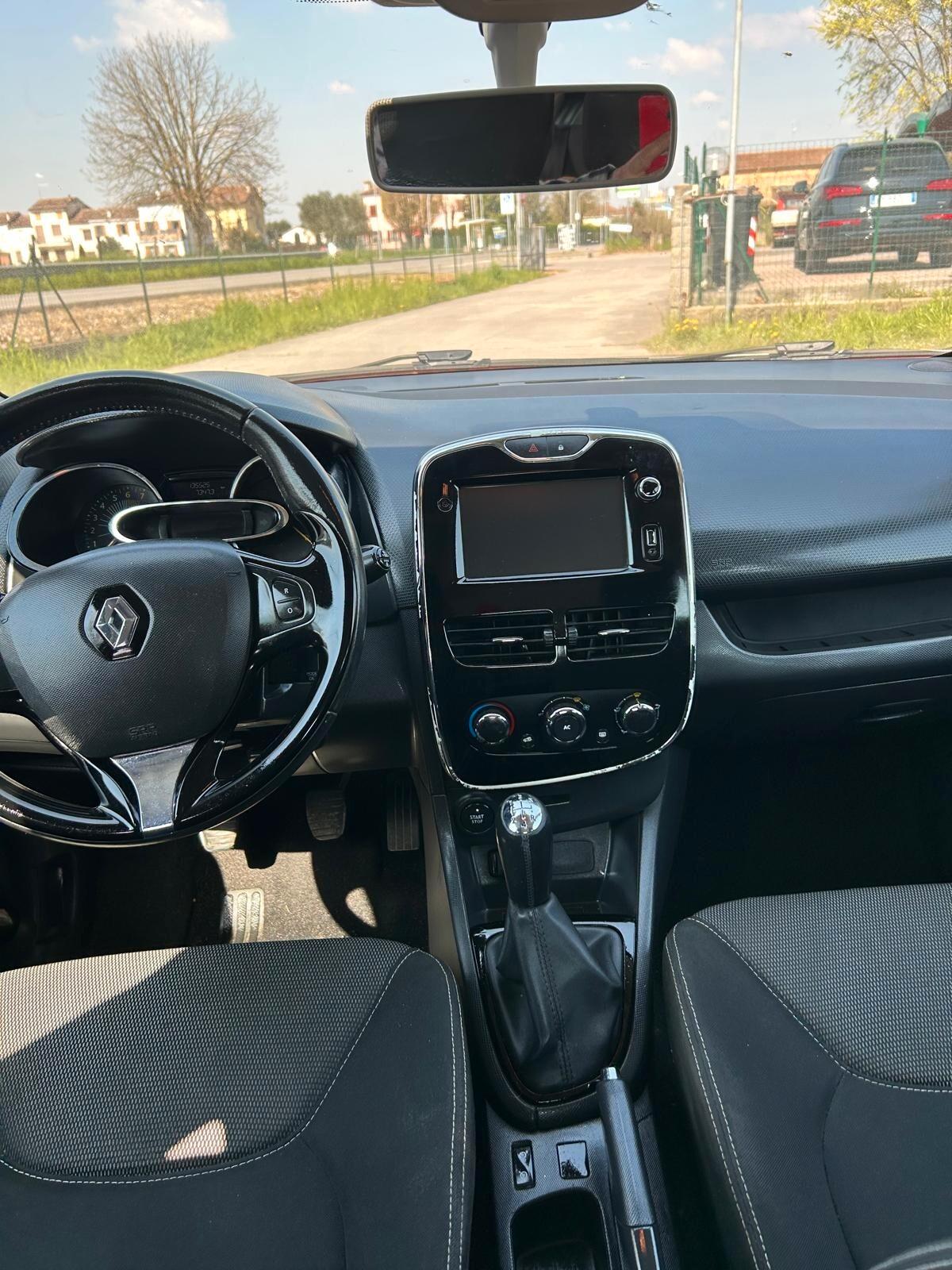 Renault Clio 1.2 75CV 5 porte Live OK NEO PATENTATI