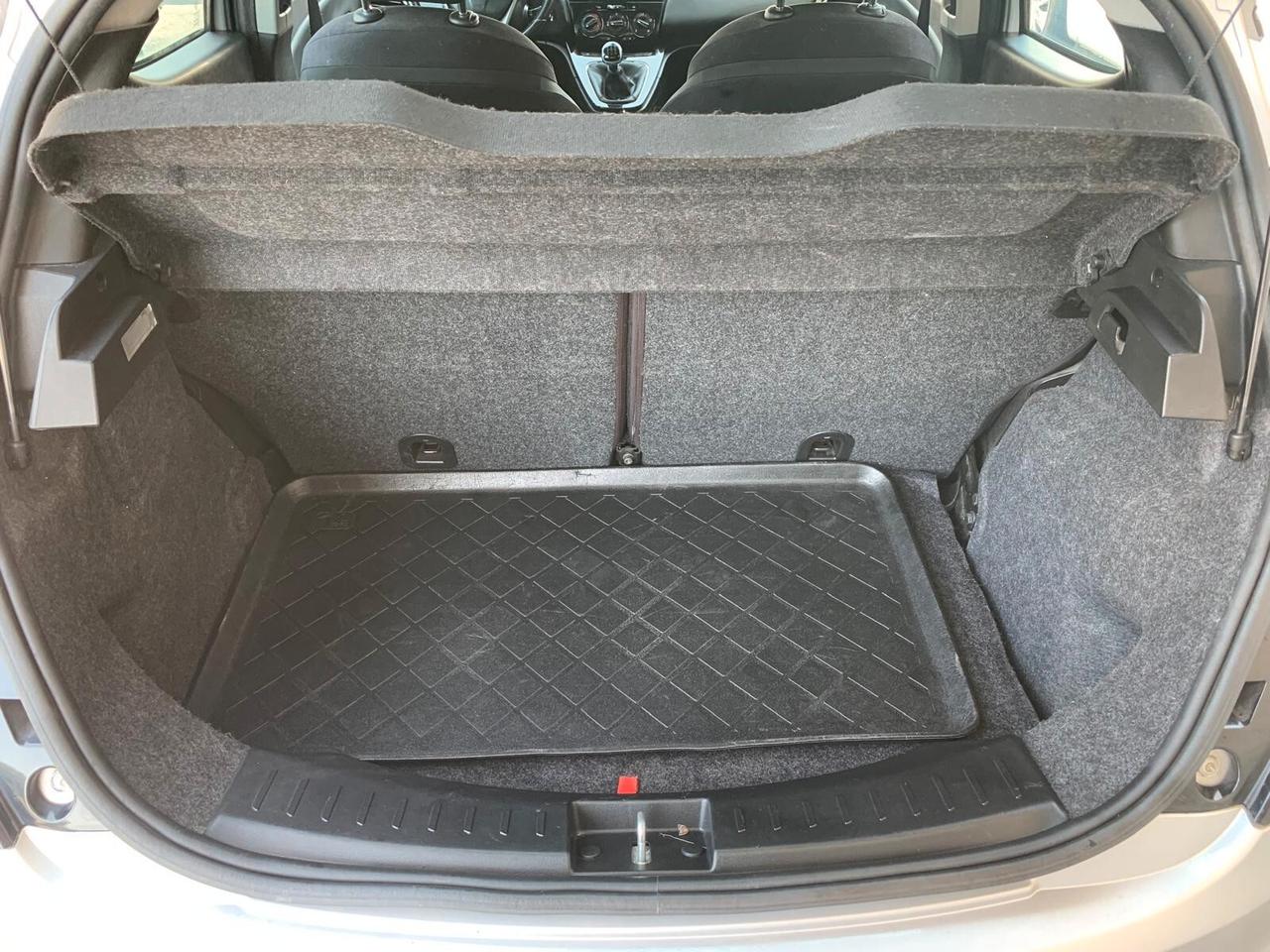 Lancia Ypsilon 1.3 MJT 95 CV 5 p. S&S Neopat.
