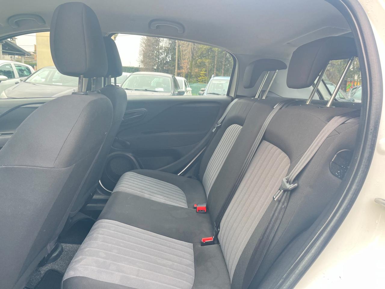 Fiat Punto 1.3 MJT II S&S 95 CV 5 porte Street