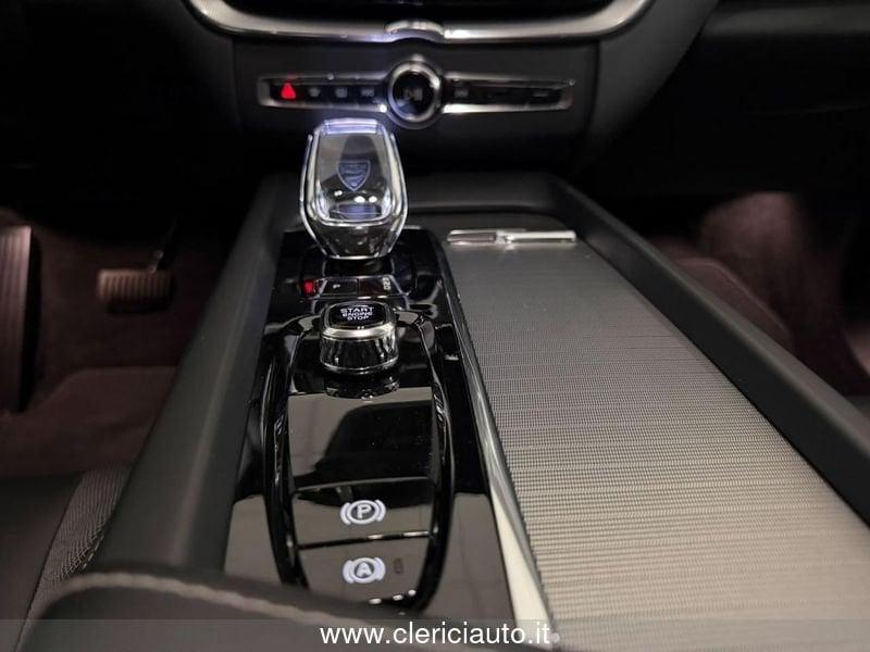 Volvo XC60 T6 Recharge Plug-in Hybrid AWD aut. Ultimate Dark