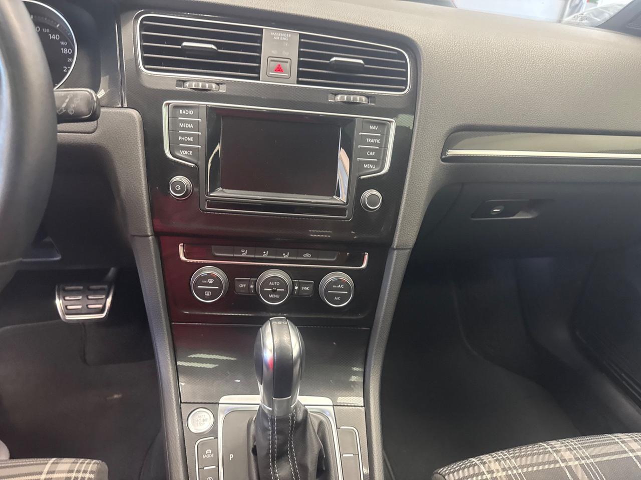 Volkswagen Golf GTD 2.0 TDI DSG 5p. BlueMotion Technology