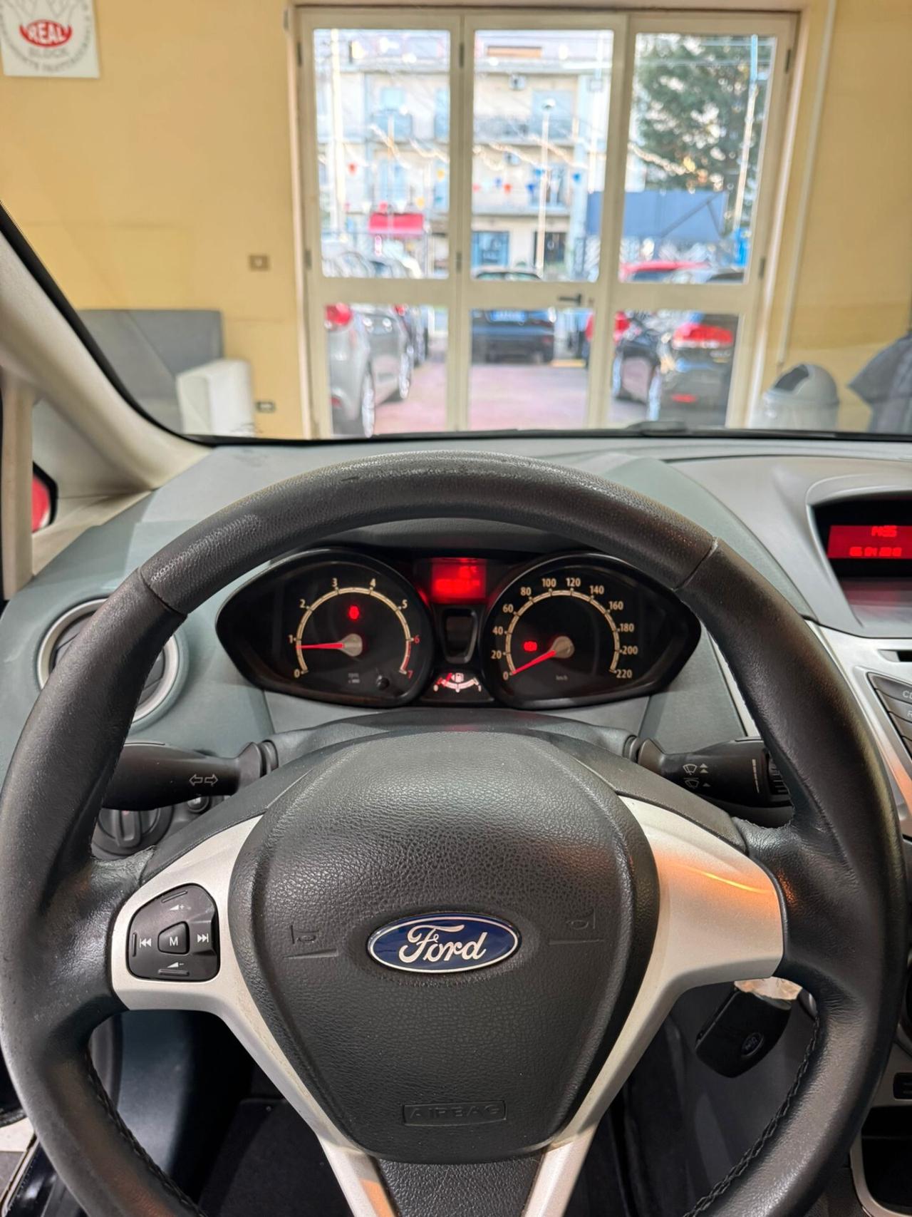 Ford Fiesta 1.2 82 CV 5 porte Titanium