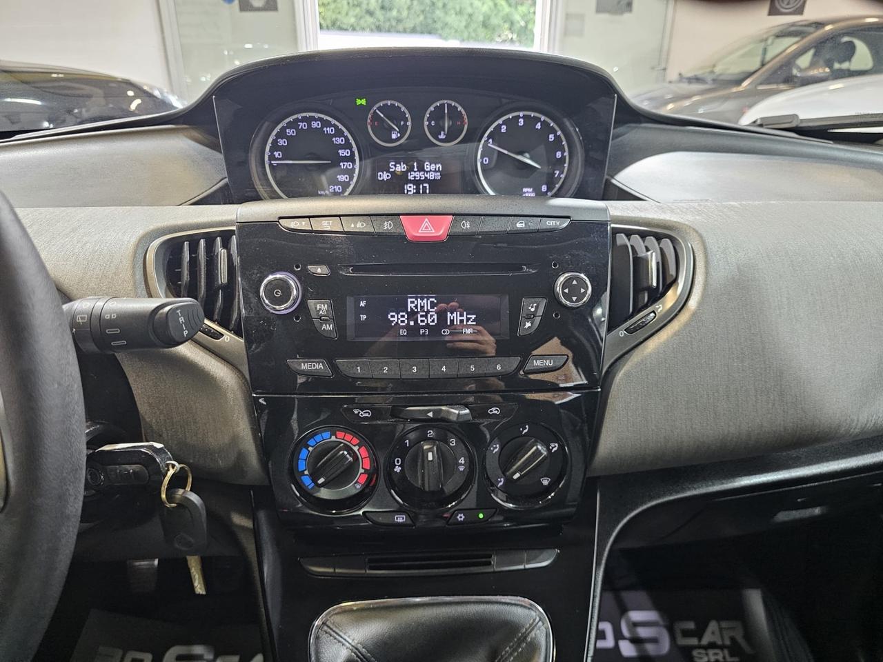 Lancia Ypsilon 1.2 GPL 69cv