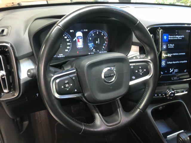 VOLVO XC40 T3 Geartronic Momentum