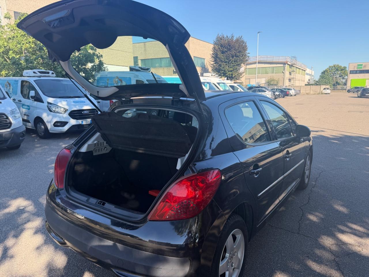 Peugeot 207 1.4 VTi 95CV EURO5A NEOPATENTATI